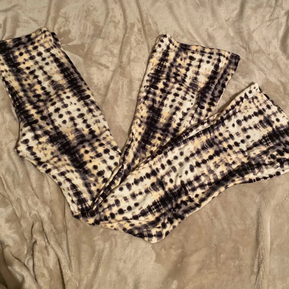 Grunge style leggings